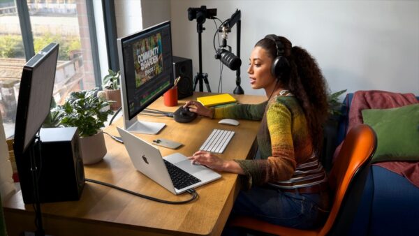 Apple 14-inch MacBook Pro with M5