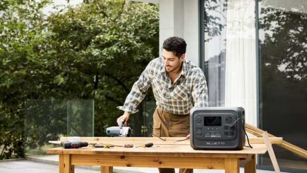 Bluetti Elite 300 Portable Power Station