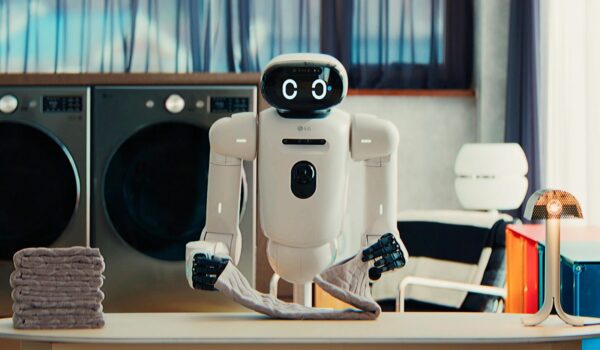 LG CLOiD Home Robot
