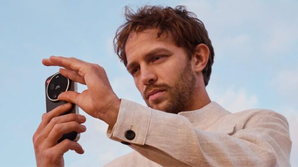 Leica Leitzphone powered by Xiaomi Camera-First Phone