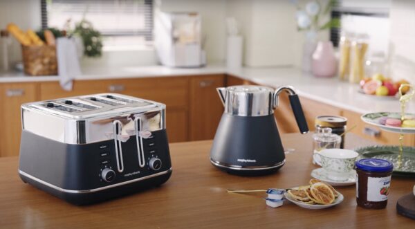 Morphy Richards Fusion Kettle and Toaster Set
