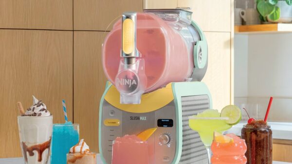 Ninja SLUSHi Max Smart Frozen Drink Maker