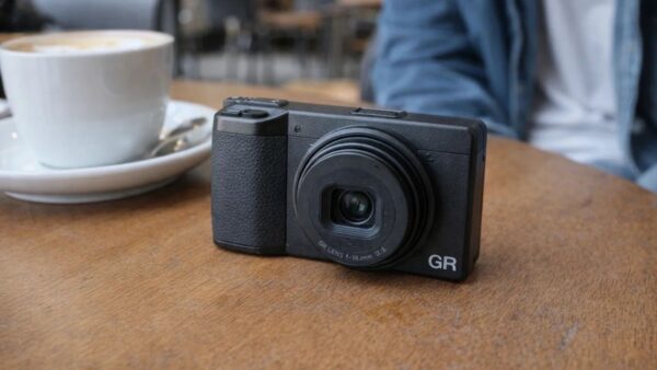 Ricoh GR IV HDF