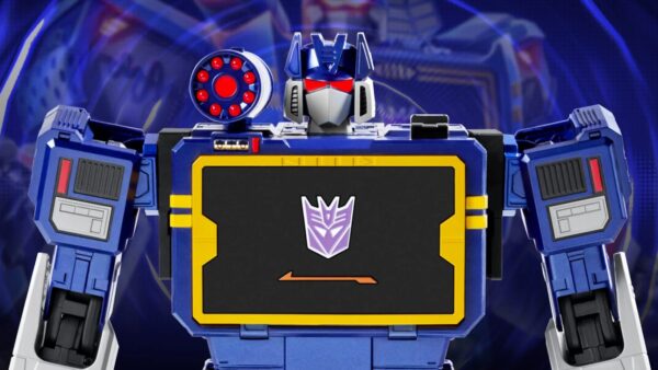 Robosen Flagship Soundwave Auto-Converting Robot