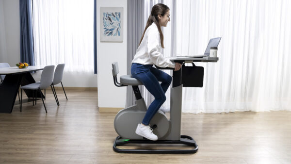 Acer Ekinekt Bd3 Bike Desk Allows You To Work Exercise Generate Your Own Electricity