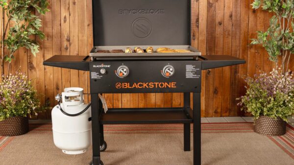 Blackstone Omnivore Griddle With X Braced Hood