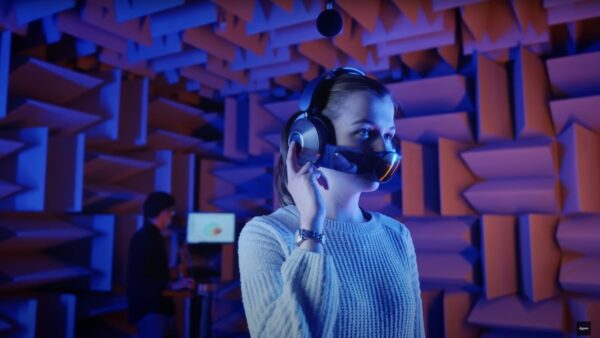 Dyson Zone Air Purifying Headphones With Anc Help You Battle Air Pollution In The City