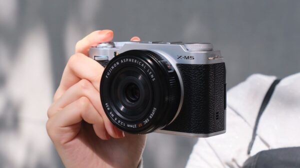 Fujifilm X M5