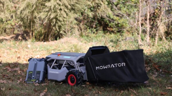 Mowrator S1 Smart Remote Control Slope Vacuum Mower