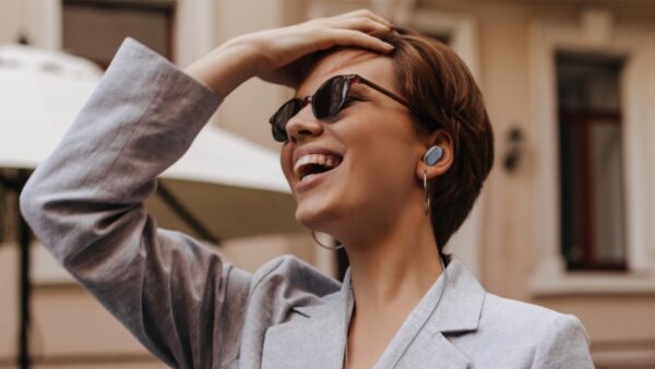 Mymanu Clik Pro Translation Earbud