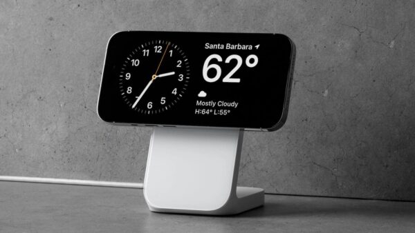 Nomad Stand Qi2 Magnetic Charger