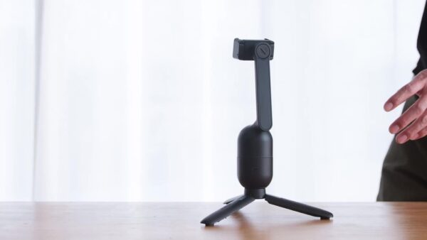Obsbot Me Ai Powered Auto Tracking Phone Mount Keeps You Centered Wherever You Go