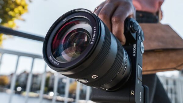 Sony %ce%b16700 Premium E Mount Aps C Camera