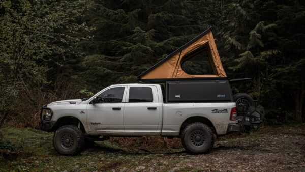 Super Pacific Switchback X1 4 Season Rooftop Tent