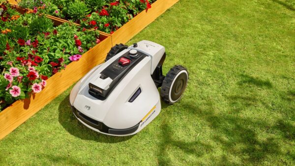 Mammotion Yuka2000 Robot Mower